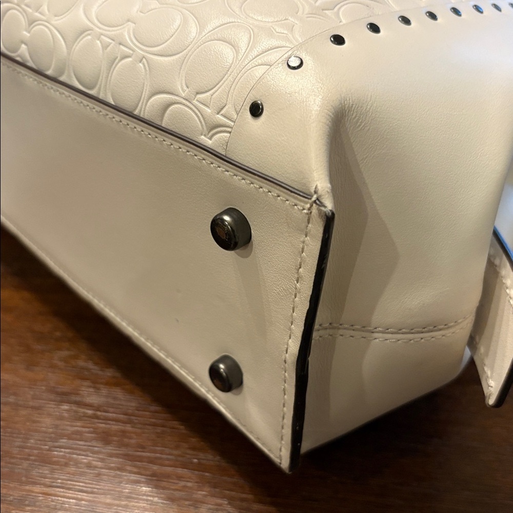 Coach White Embossed Shoulder Bag - Picture 5 of 8